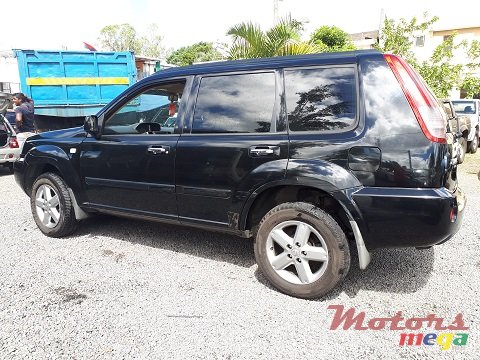 2007' Nissan X-Trail photo #3