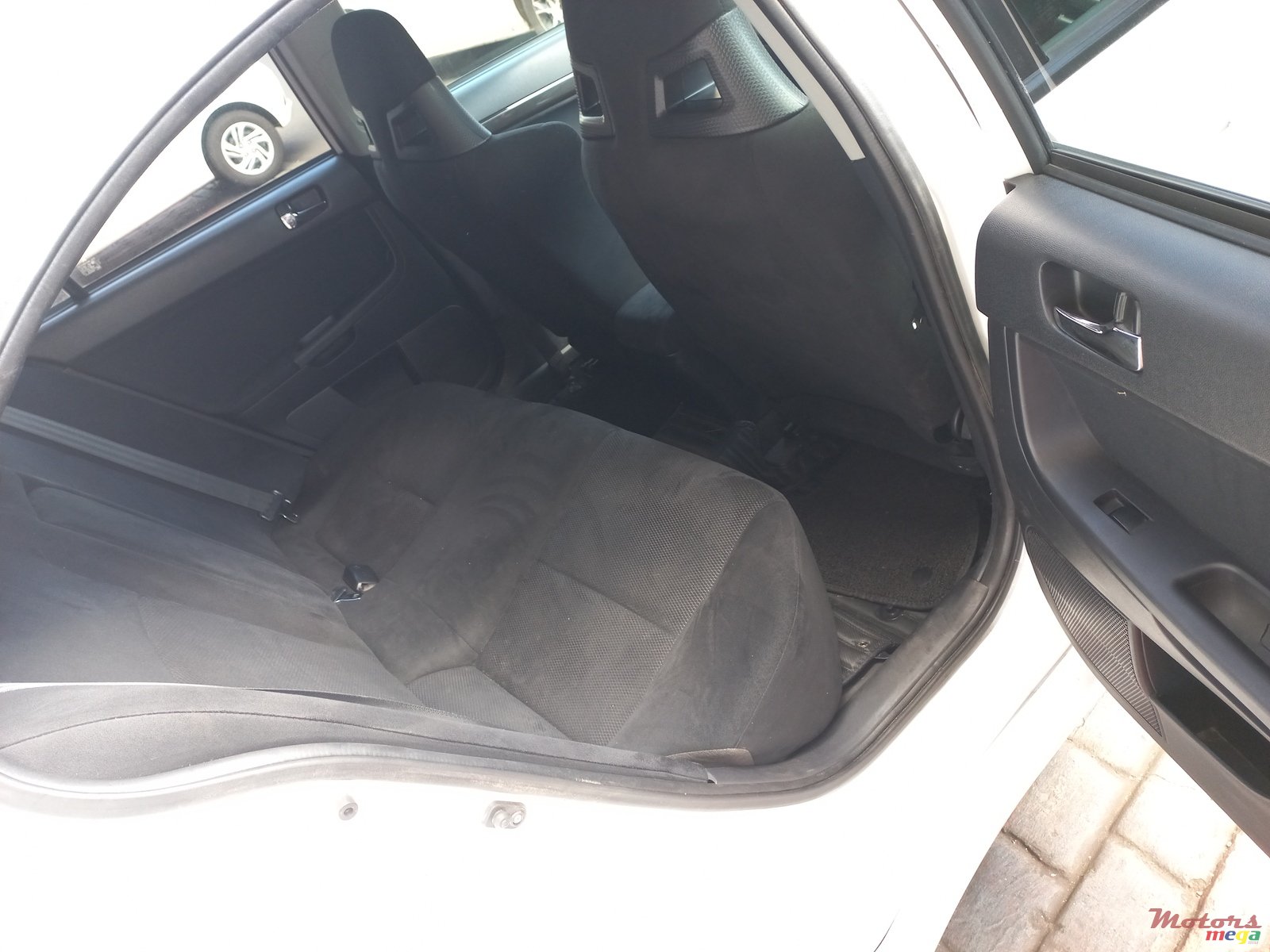 2008' Mitsubishi Lancer Evolution photo #1