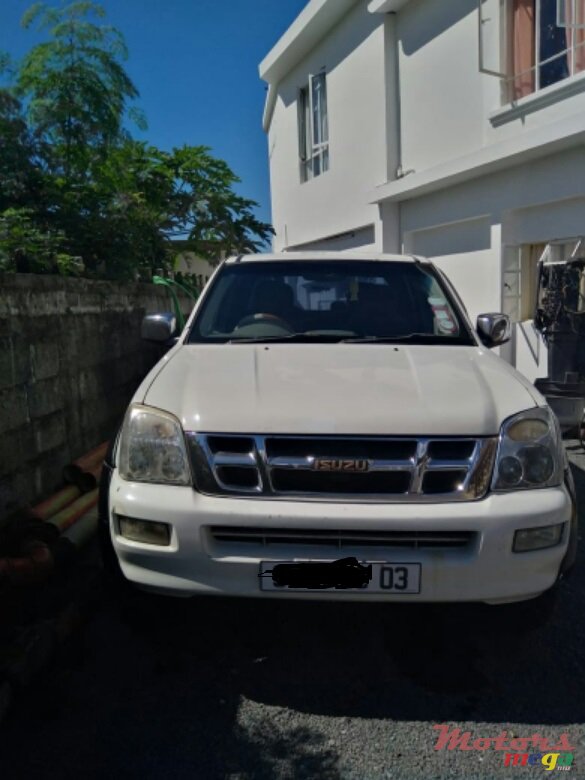 2003' Isuzu D-Max photo #2