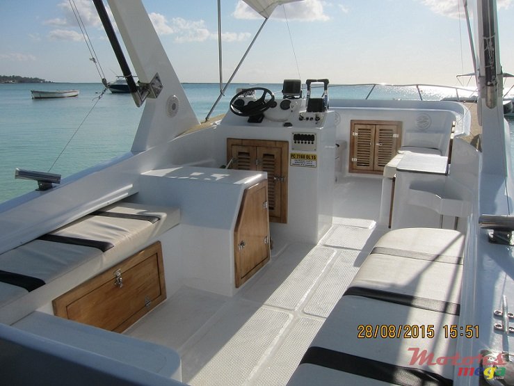 2010' Legend 24 pieds photo #1