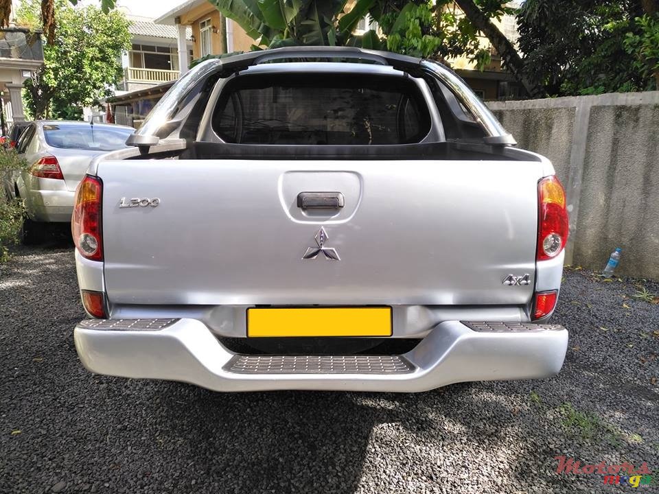 2009' Mitsubishi L 200 Sportero photo #3