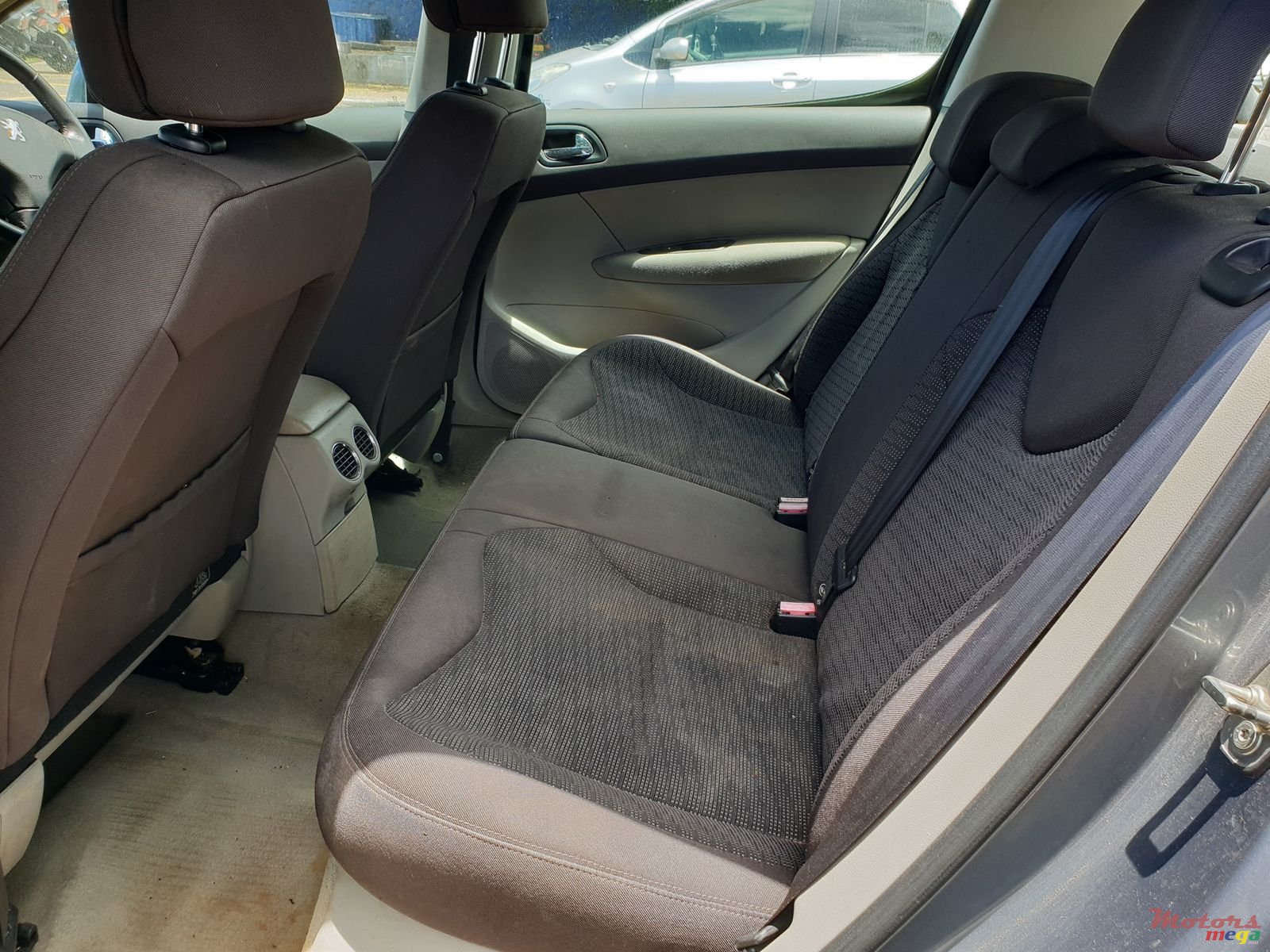 2008' Peugeot 308 photo #4