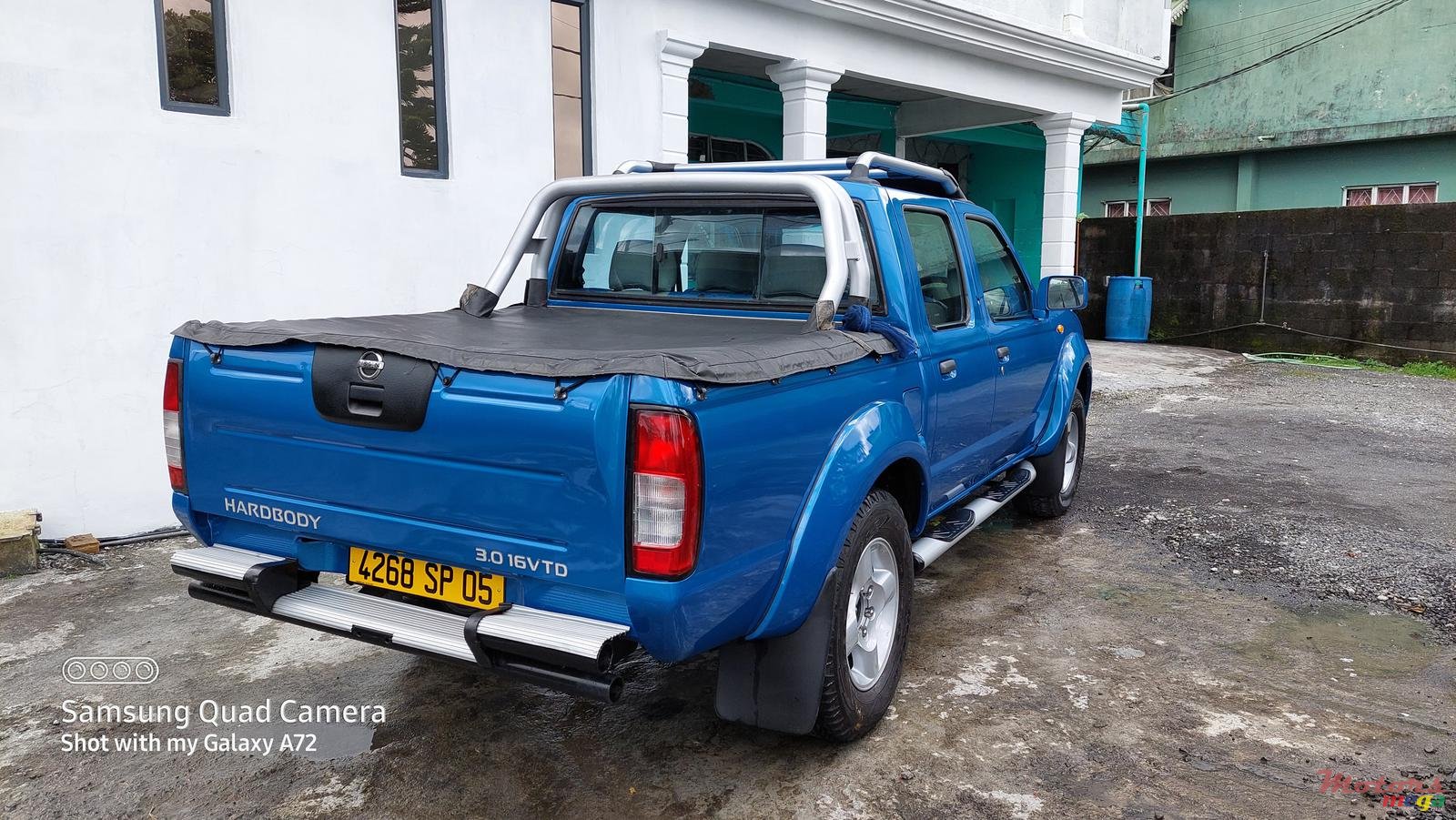 2005' Nissan Hardbody photo #3