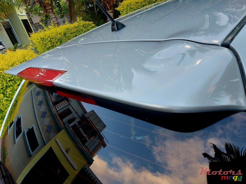 2015' Toyota 5seatersFEILDER s in mauritius photo #6