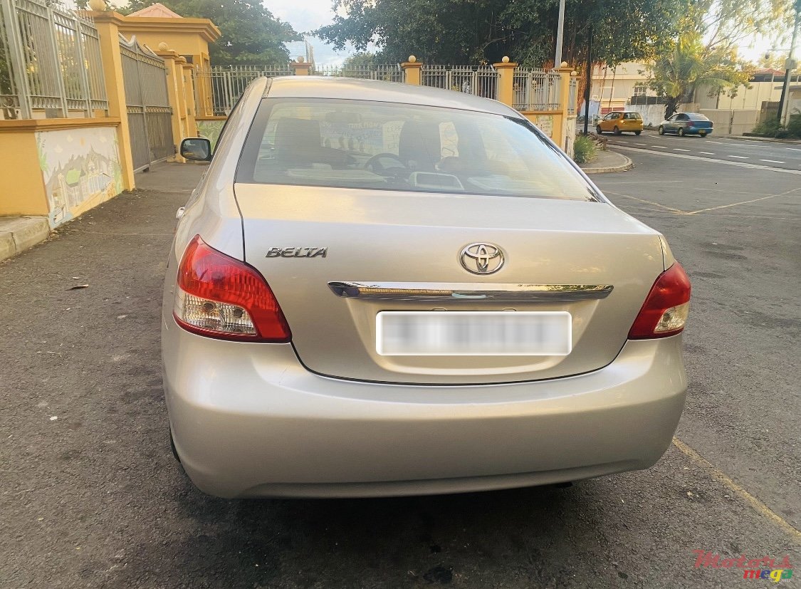 2006' Toyota Belta Any photo #5