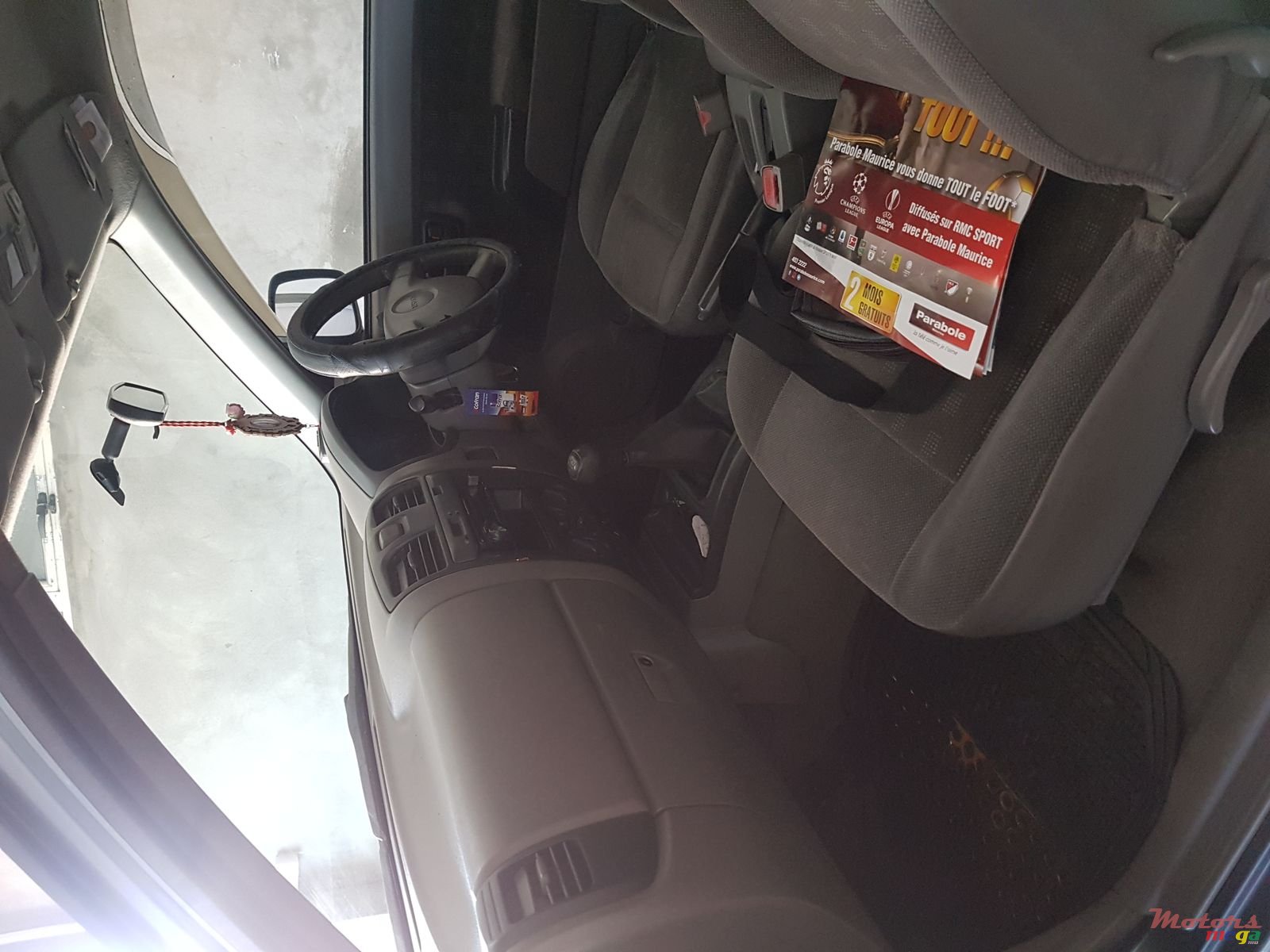 2004' Isuzu D-Max photo #5