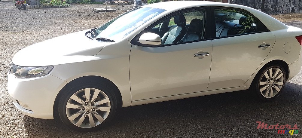 2011' Kia Cerato photo #2