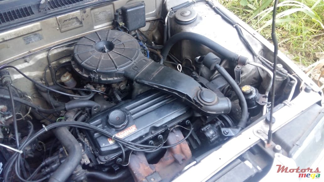 1990' Proton Saga photo #4