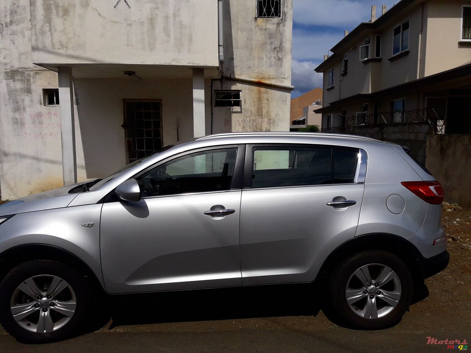 2011' Kia Sportage photo #3