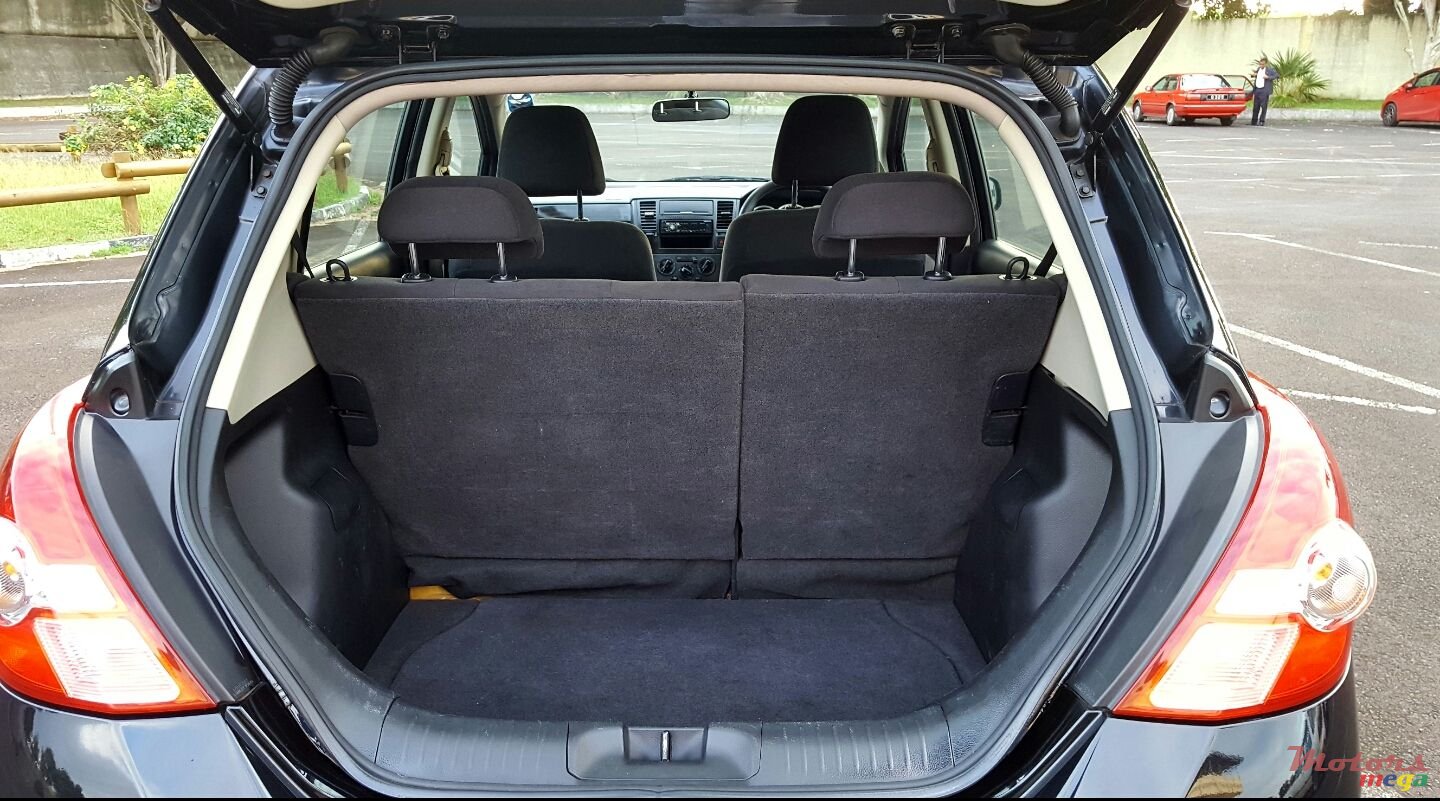 2008' Nissan photo #6