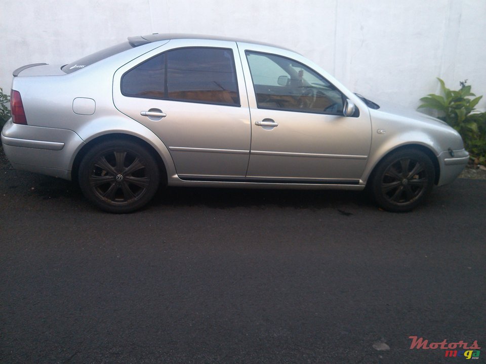 2002' Volkswagen Bora photo #7