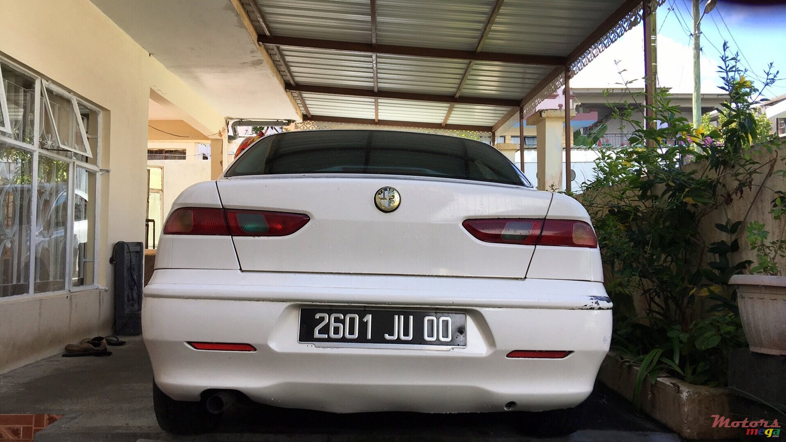 2001' Alfa Romeo photo #2