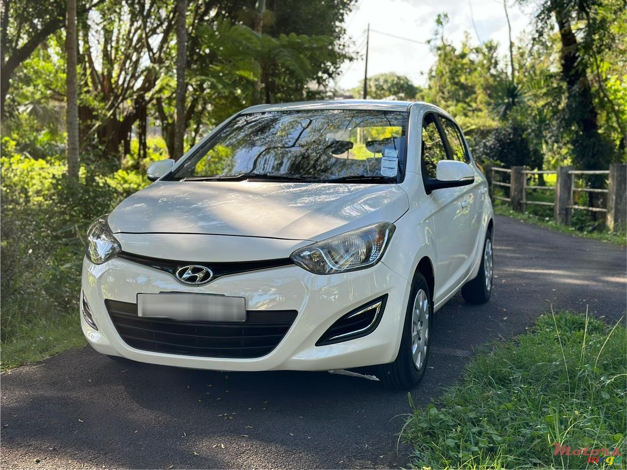 2014' Hyundai i20 photo #1