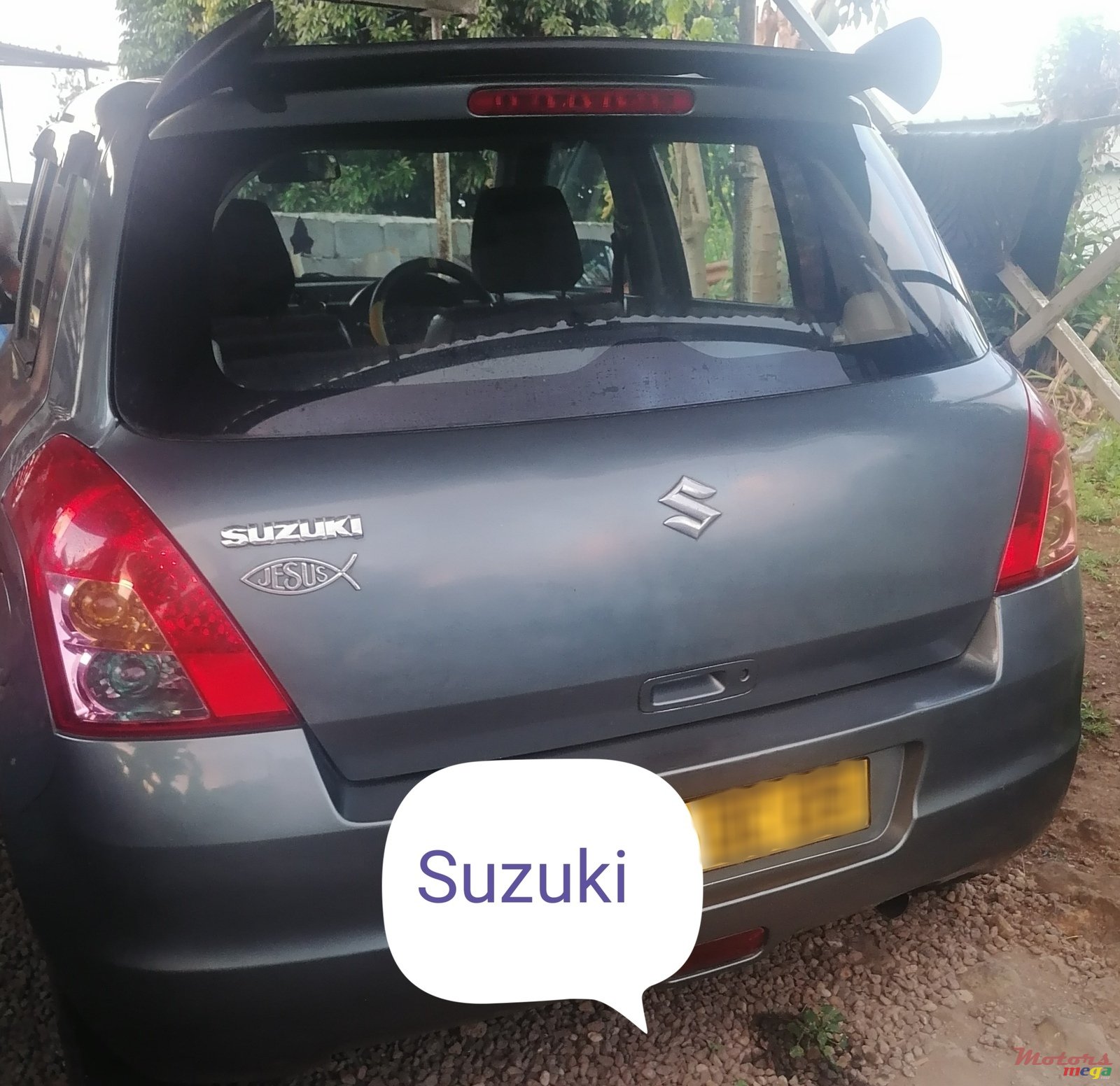 2009' Suzuki Swift photo #3