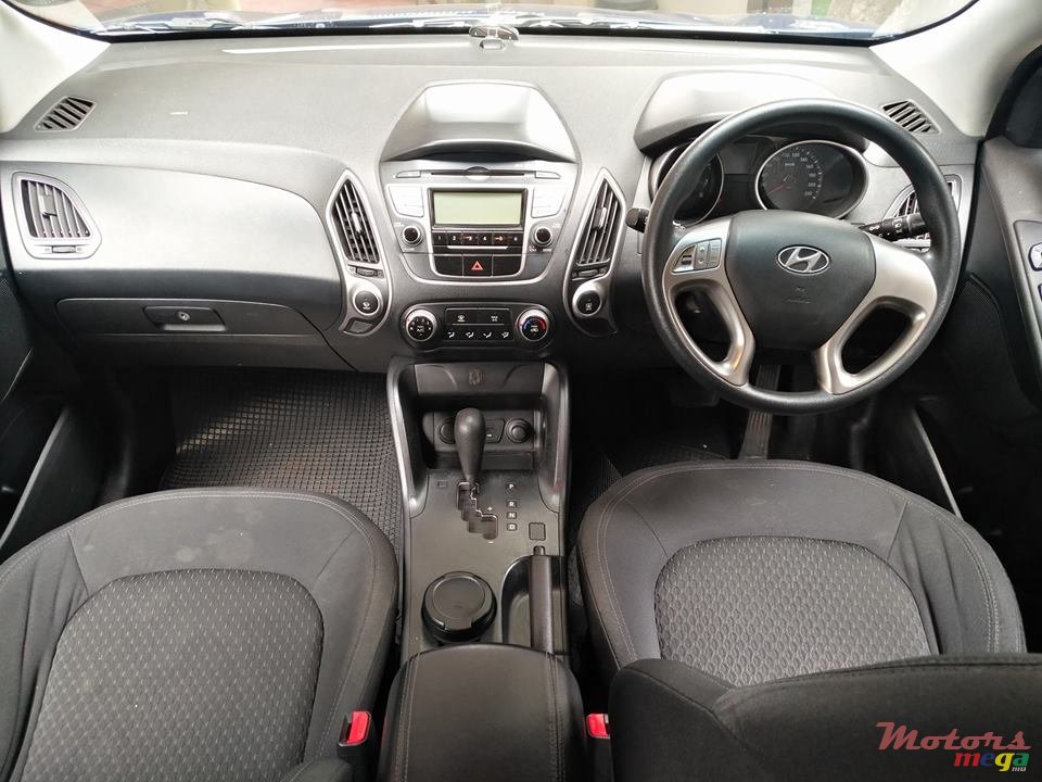 2010' Hyundai ix35 photo #5