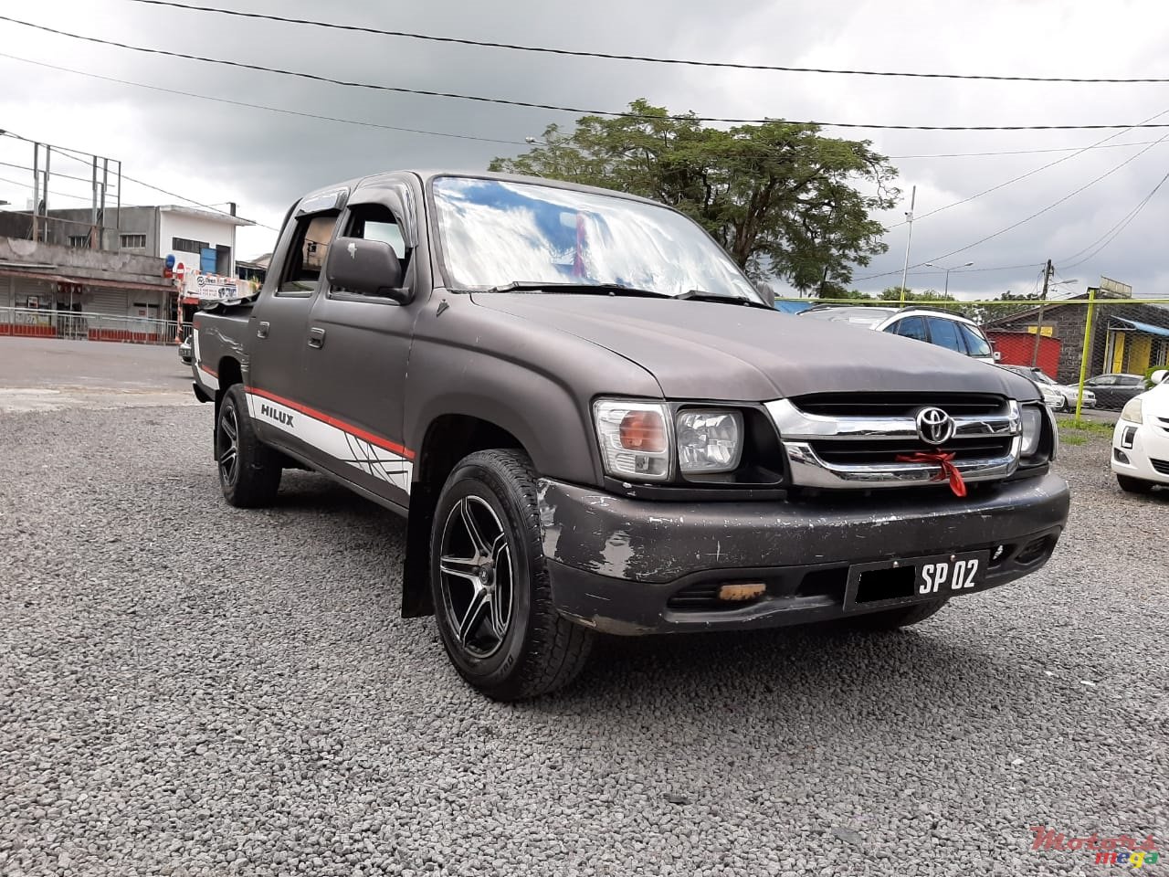 2002' Toyota Hilux photo #3