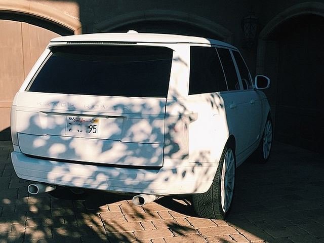 This Kardashian's Range Rover Can Now Be All Yours