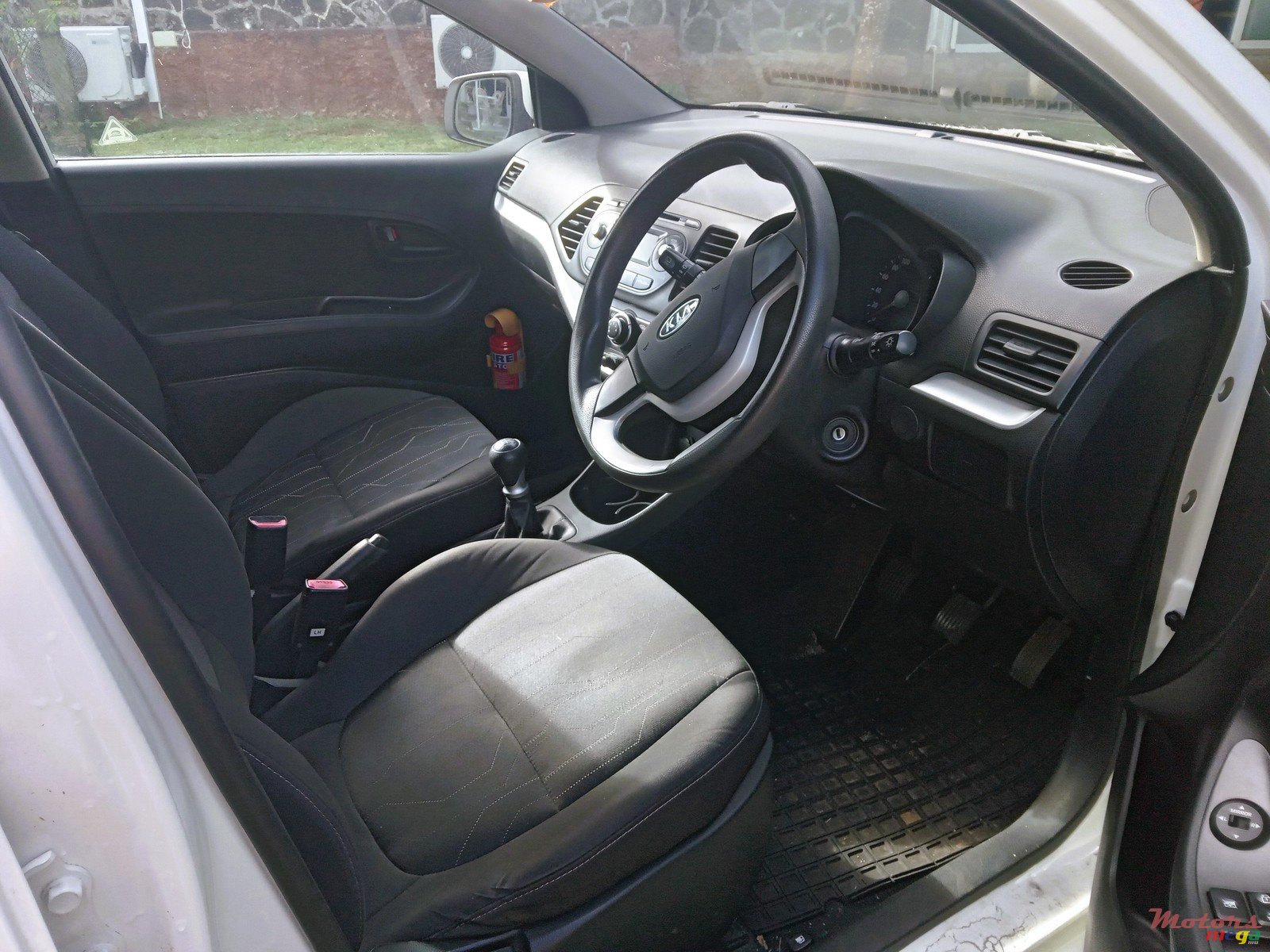 2011' Kia Picanto photo #4