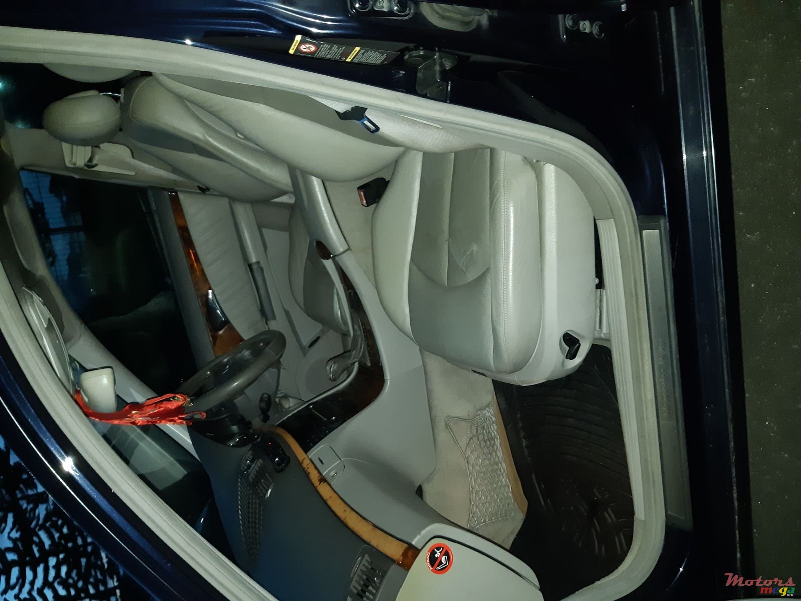 2004' Mercedes-Benz E-Class E270 cdi photo #4