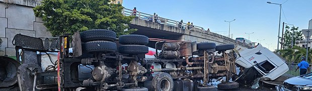 Accident au rond-point du Caudan: Circulation fortement perturbée à Port-Louis