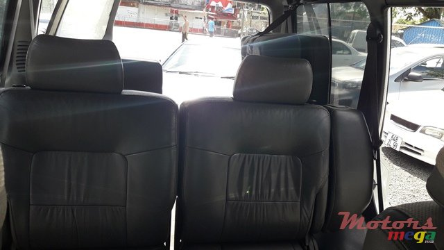 2000' Mitsubishi Pajero photo #7