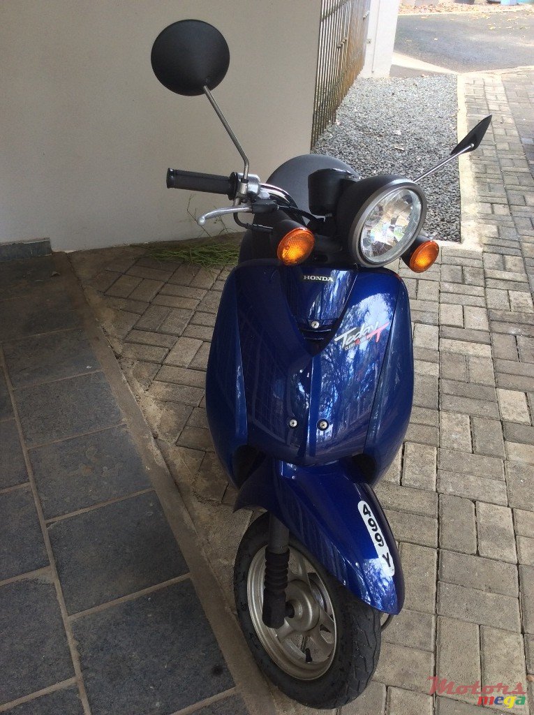 2013' Honda MVS50 photo #3