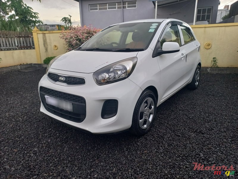 2017' Kia Picanto MANUAL photo #6
