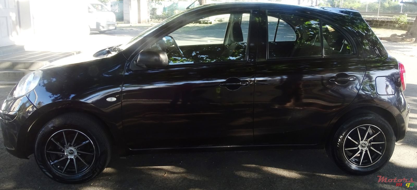 2012' Nissan March photo #3