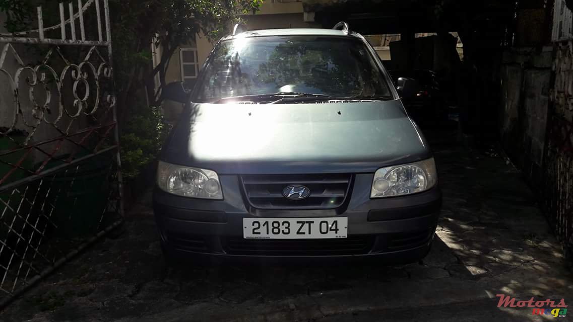2004' Hyundai photo #1