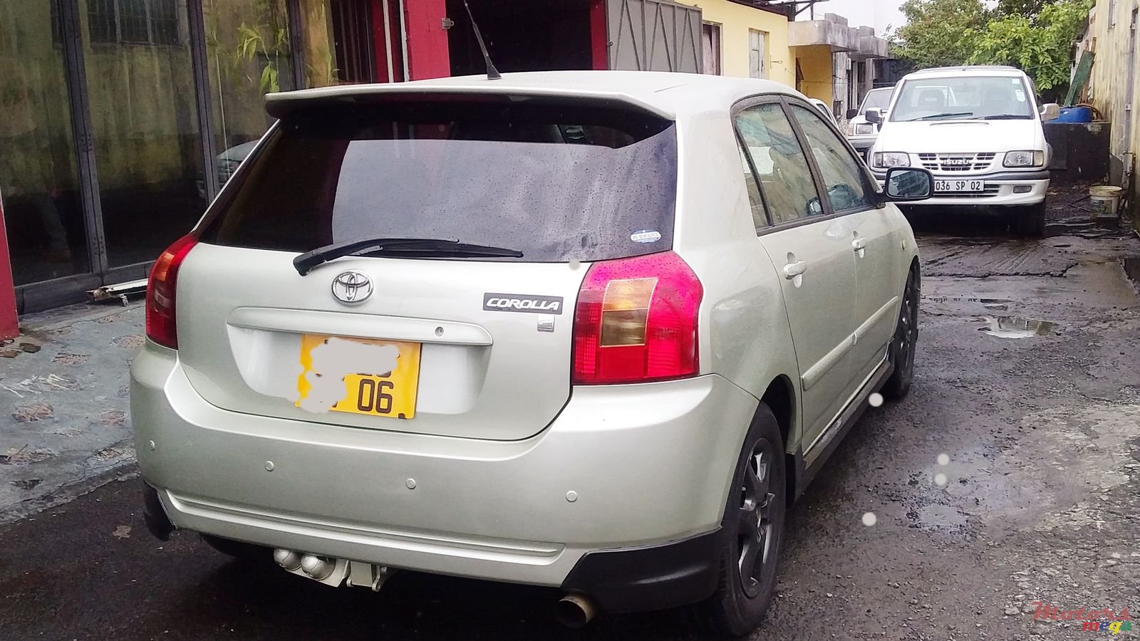 2006' Toyota RunX photo #4