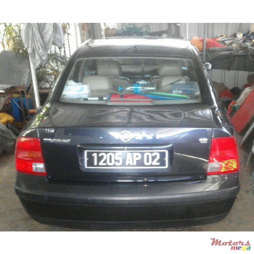 2002' Volkswagen photo #2