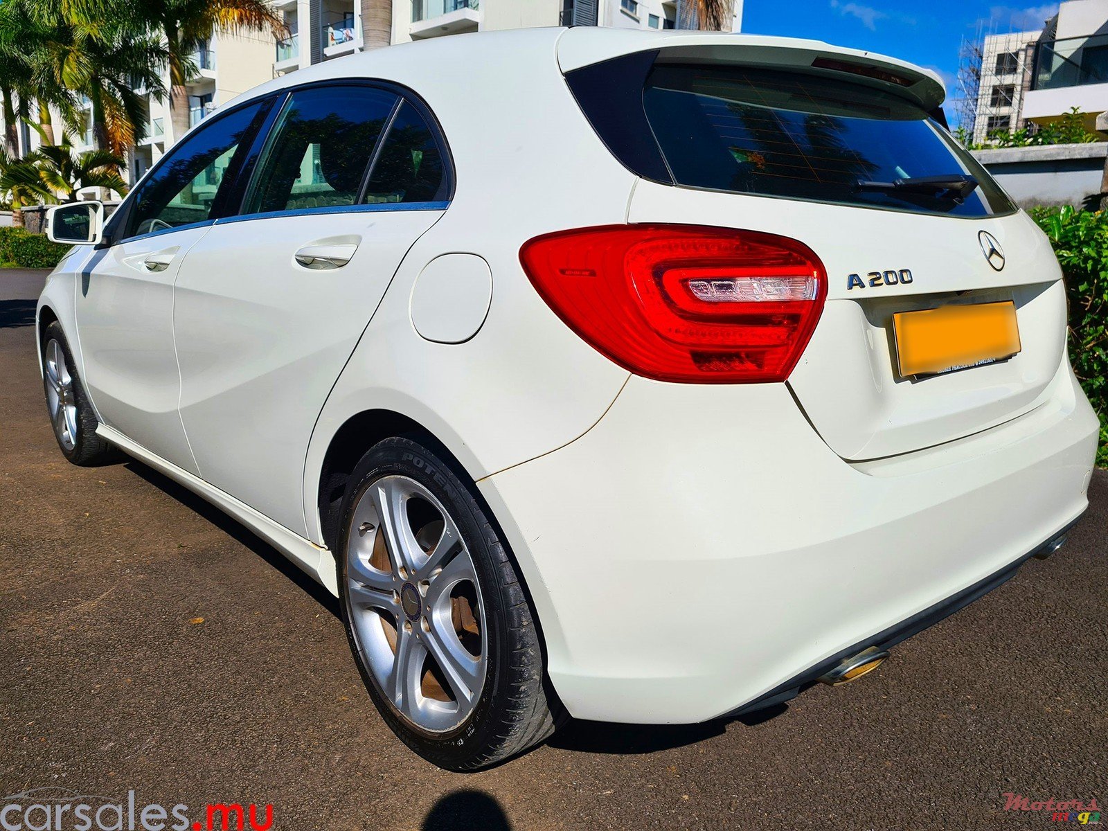 2014' Mercedes-Benz A 200 Urban Line photo #3