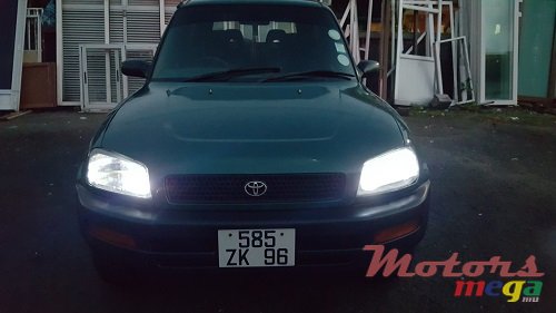 1996' Toyota RAV4 photo #1