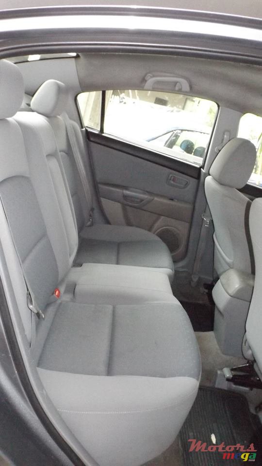 2005' Mazda Axela photo #6