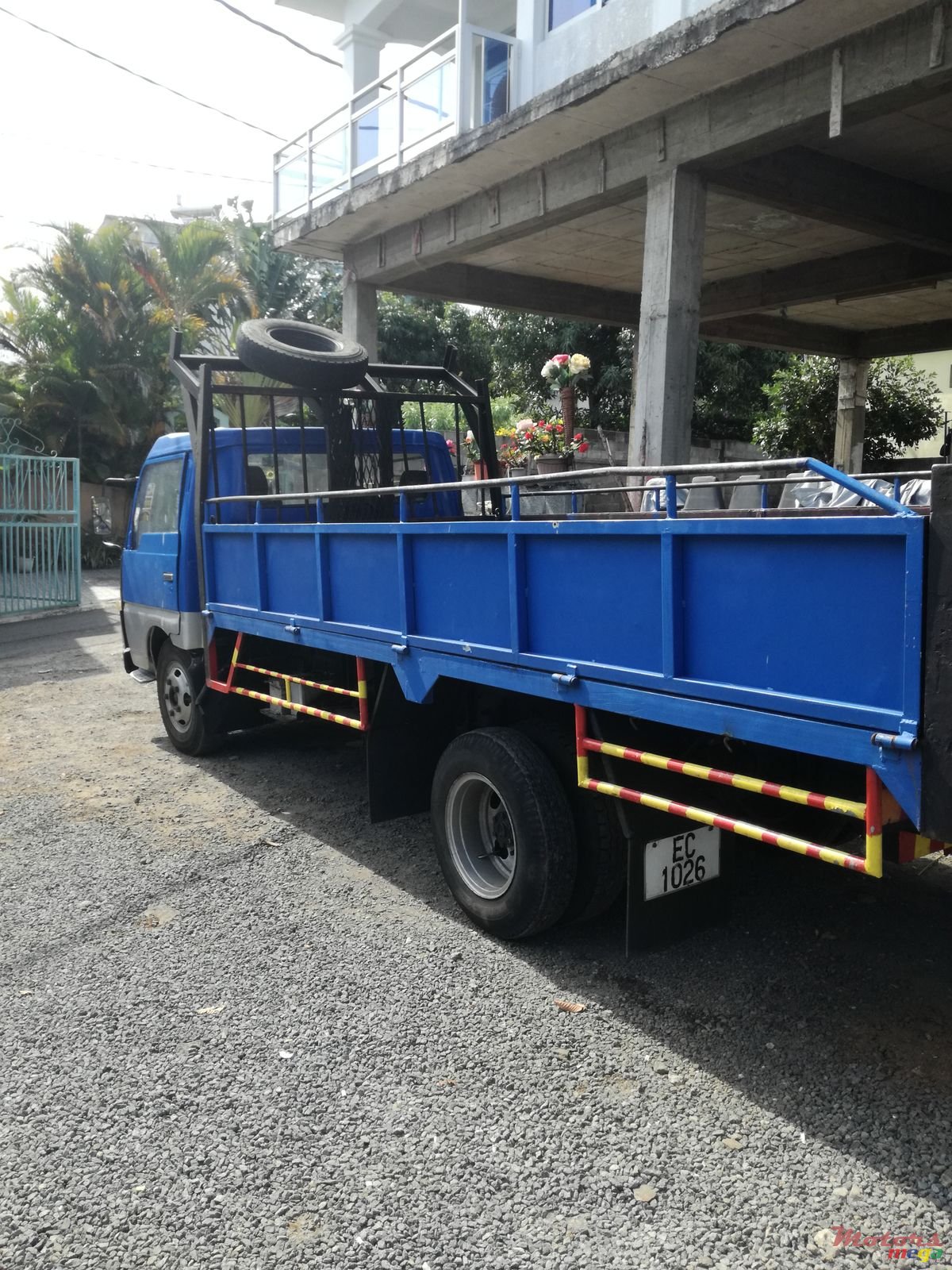 1991' Nissan Condor photo #4