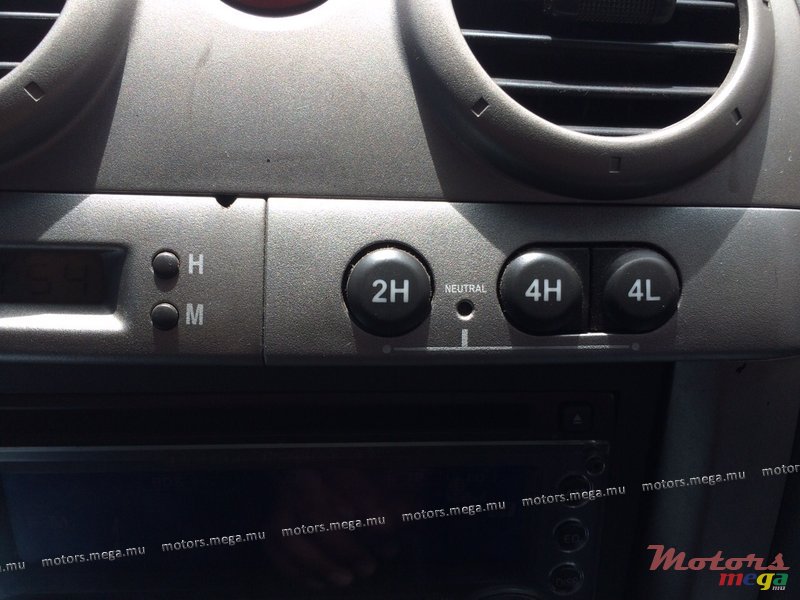 2008' Isuzu KB 300 d teq photo #5