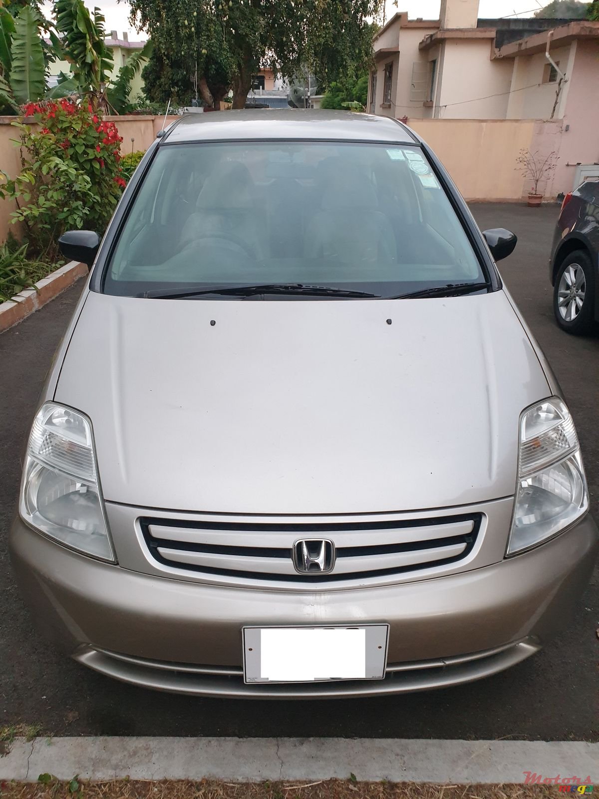 2001' Honda Stream photo #1