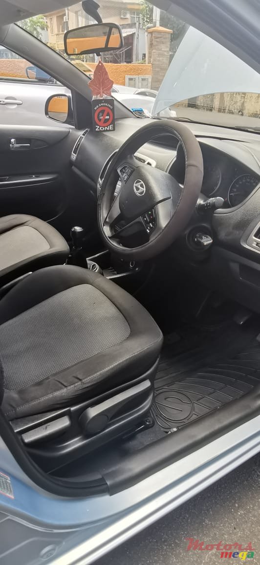 2012' Hyundai i20 photo #3