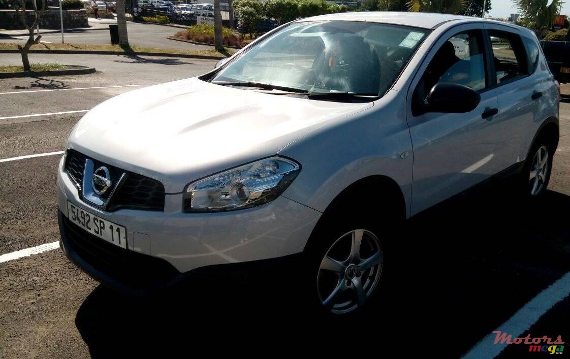 2011' Nissan Qashqai photo #6