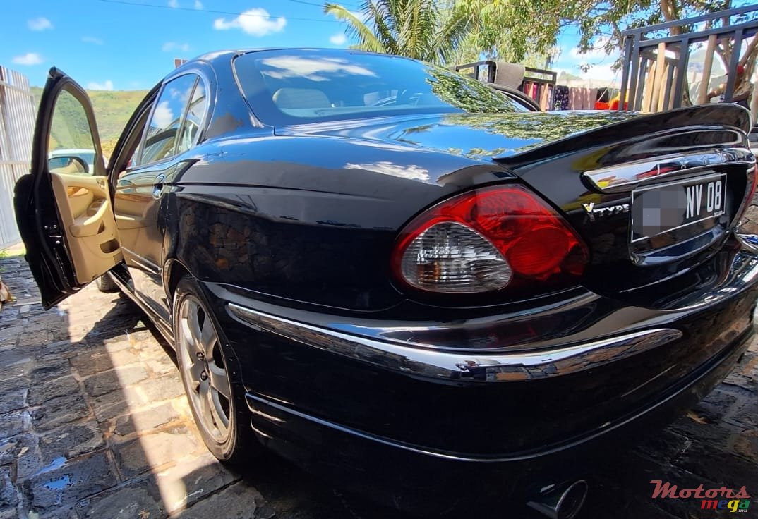 2008' Jaguar X-Type photo #5