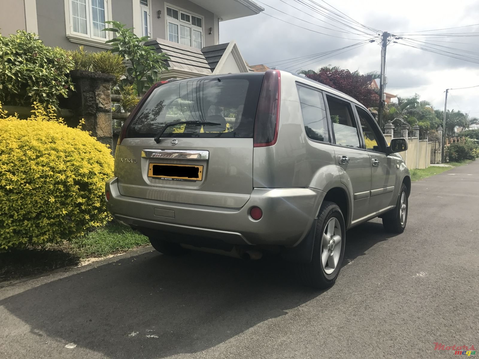 2004' Nissan X-Trail photo #1