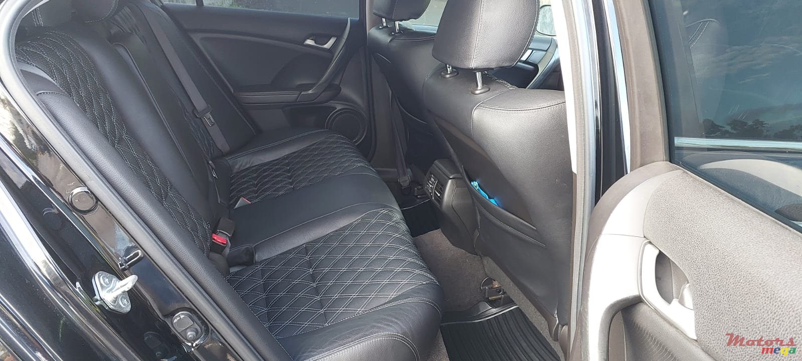 2011' Honda Accord photo #5