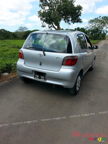 1999' Toyota 1 owner, lady driving photo #2