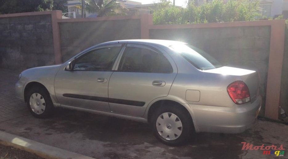 2011' Nissan Sunny N18 photo #3