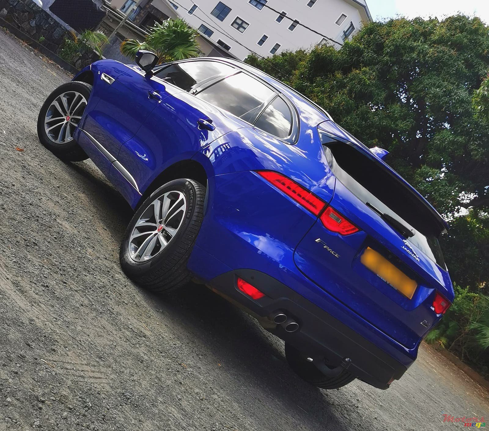 2017' Jaguar F-Pace F sport photo #4