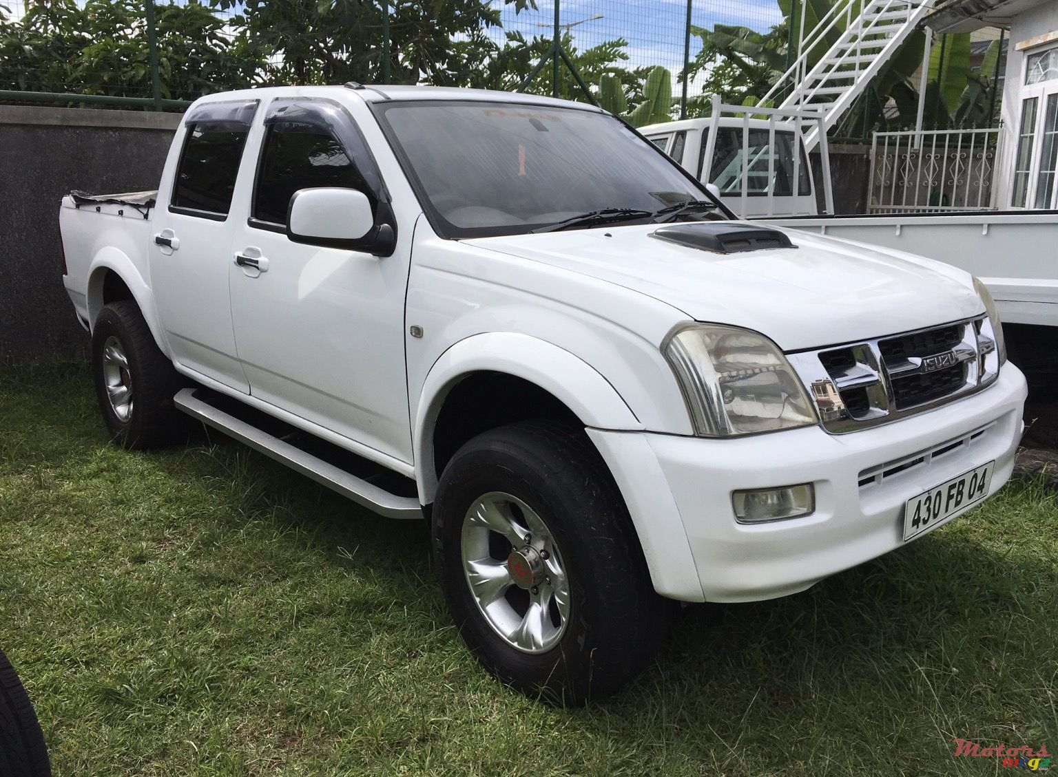 2004' Isuzu D-Max photo #2