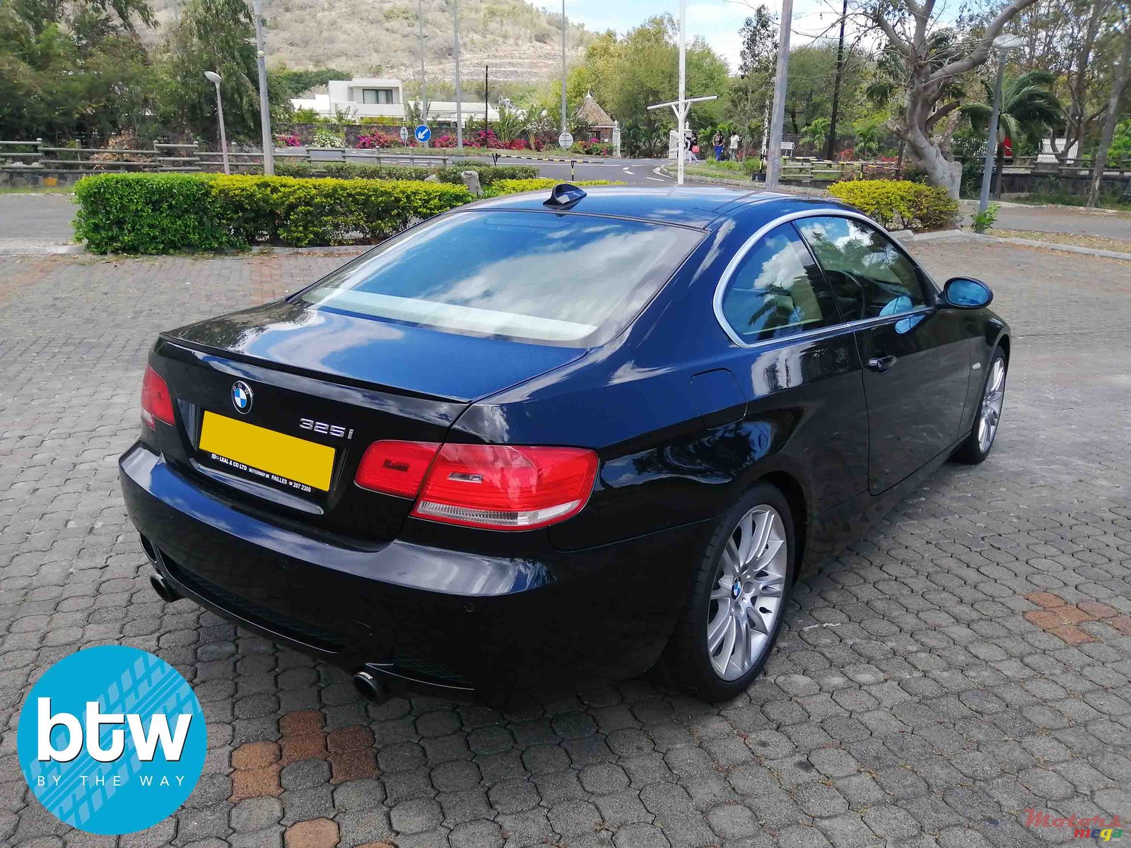 2008' BMW 325 i photo #3