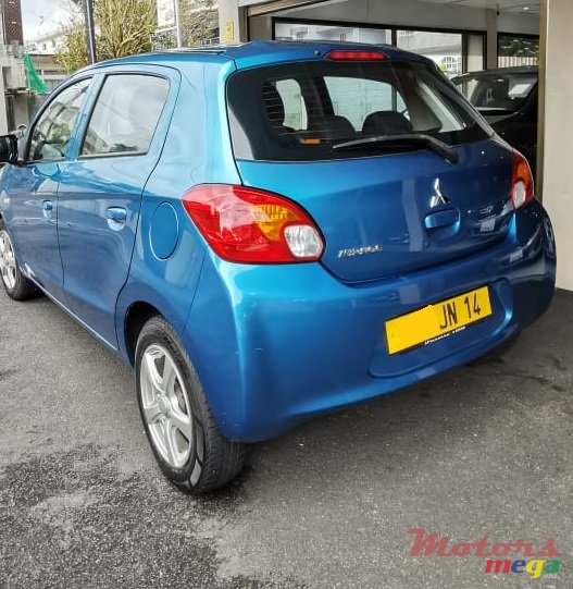 2014' Mitsubishi Mirage photo #6