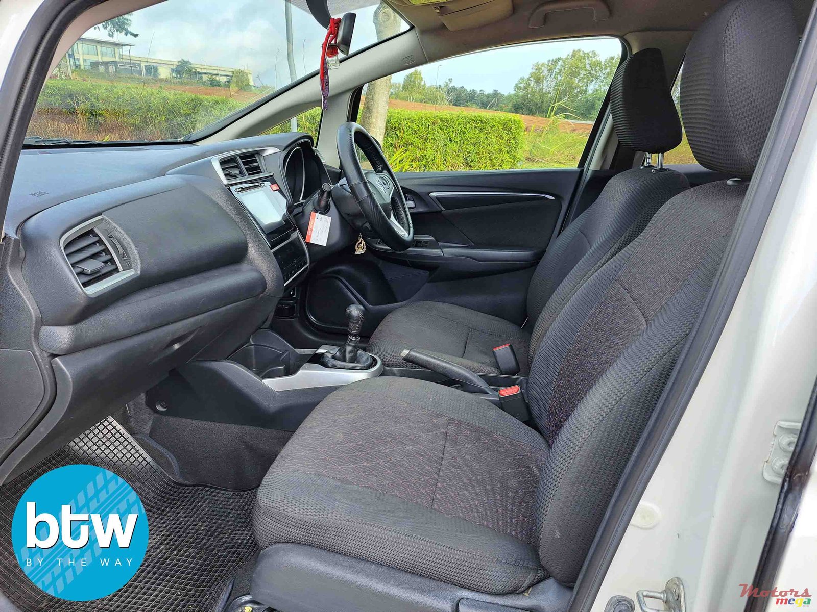 2016' Honda Jazz photo #5