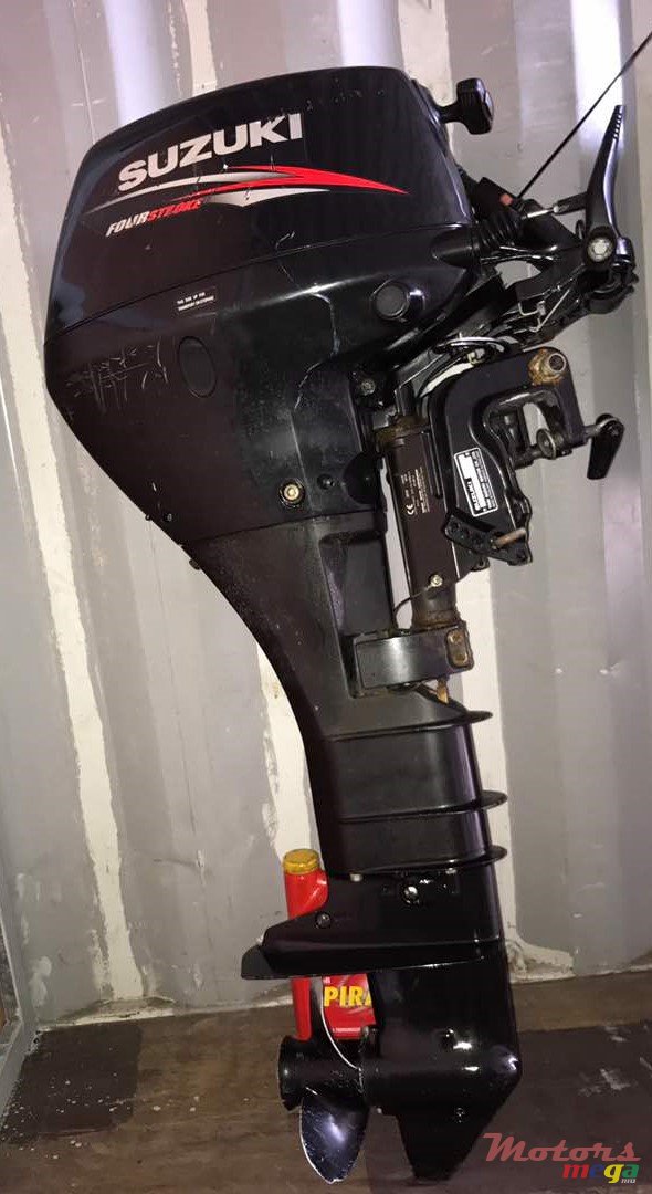 2009' Suzuki 15hp 4 stroke photo #1